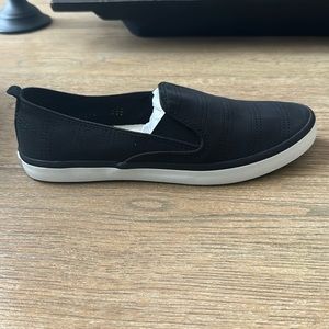 NWT SPERRY Slide Ons